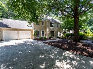 8270 Overview Ct, Roswell, GA 30076