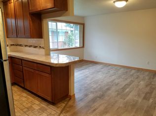 9727 SE 33rd Ave #2, Portland, OR