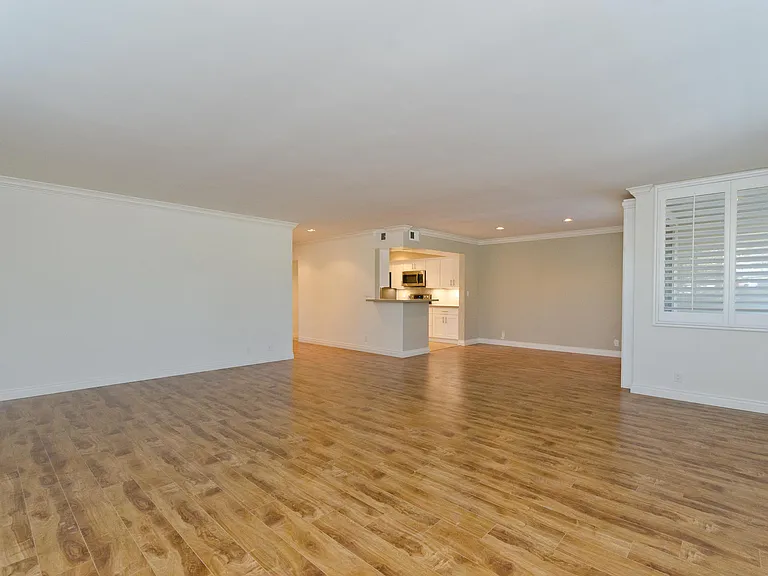 8040 W 83rd St #104 — Photo 12
