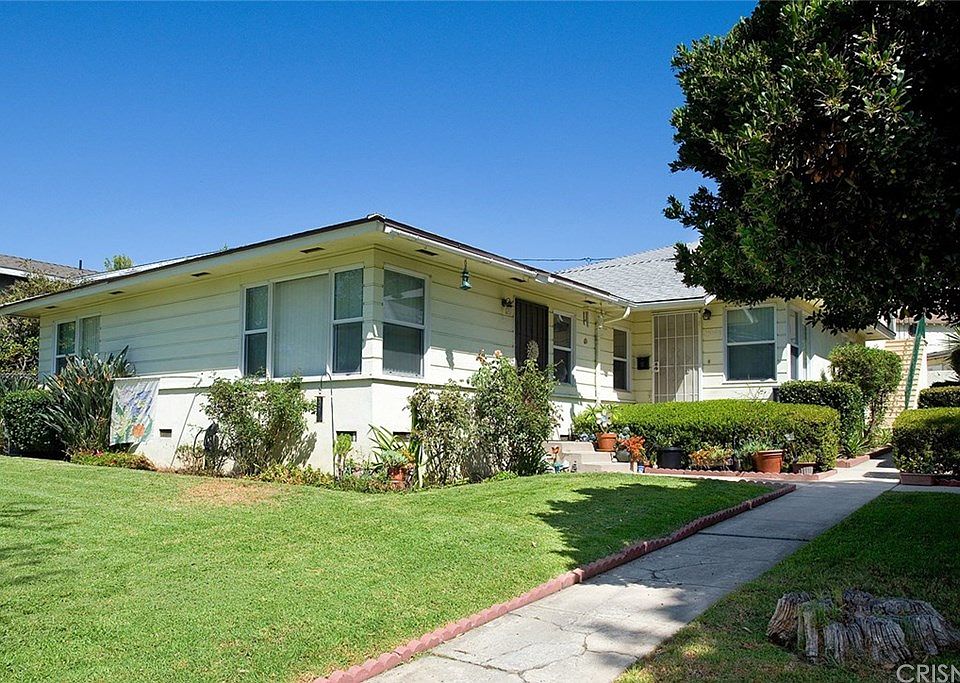 1st image of 2514 N Glenoaks Blvd