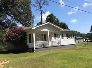 215 Newton Hill Rd, Pickens, SC 29671