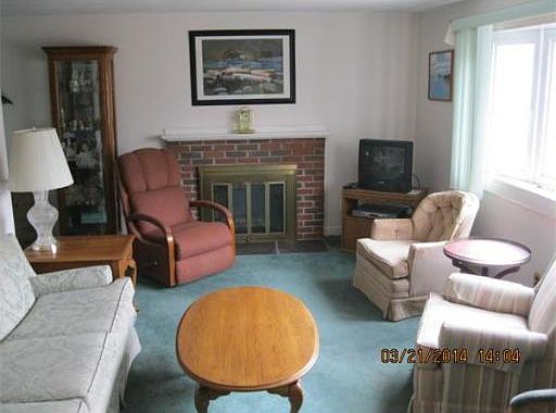 3rd image of 92 Earle St