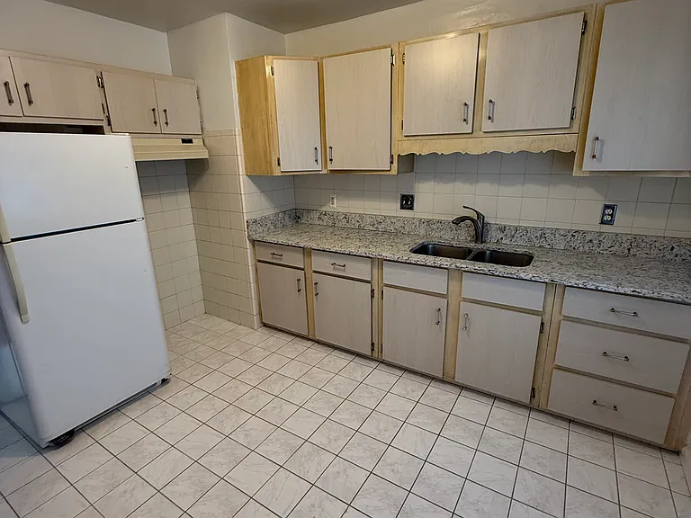 1582 Orchard Grove Ave #1 — Photo 9