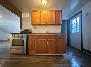 4 Sherman St, Peabody, MA 01960