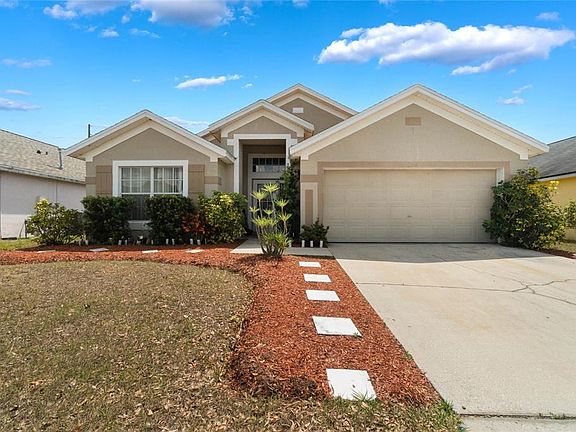 2nd image of 640 LADY DIANA DRIVE