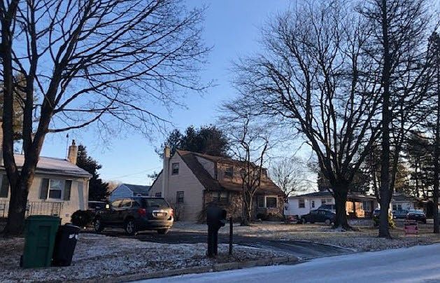 2nd image of 1183 Byberry Rd