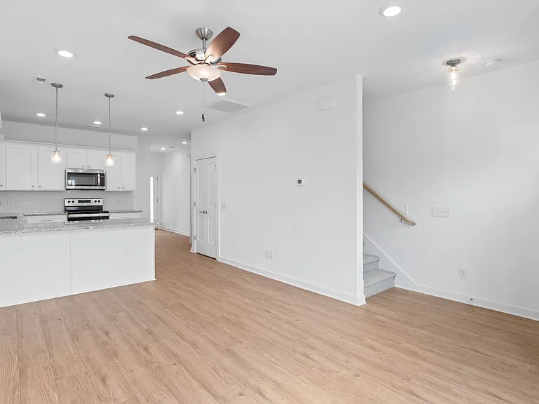 1170 S Dickerson Rd #20 — Photo 6