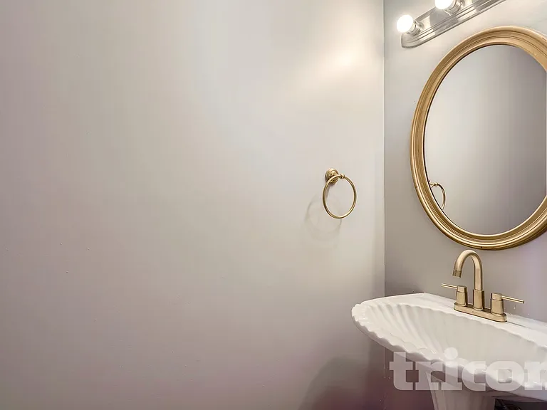 2200 Sugarbirch Dr — Photo 13