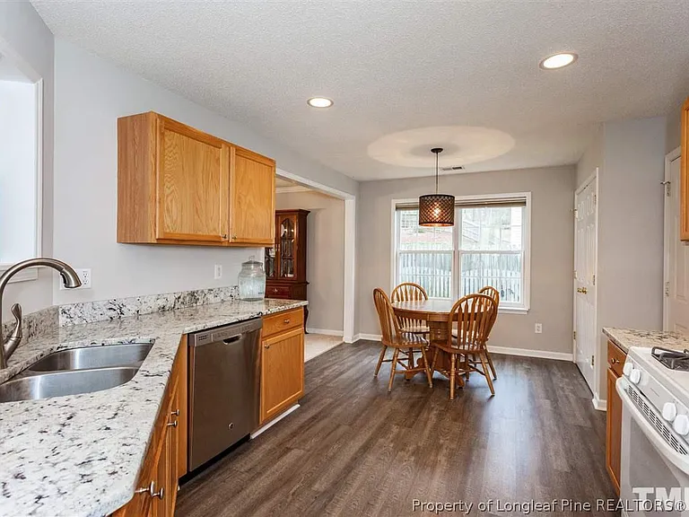 109 Chilmark Ridge Dr — Photo 13