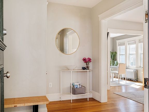 5th image of 101 Fletcher St Unit 1