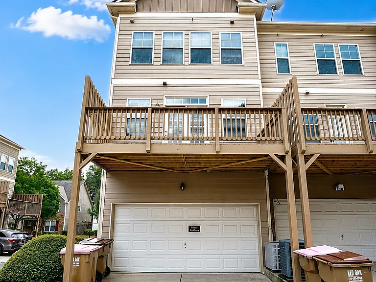 741 Village Field Ct — Photo 22
