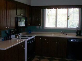 20 S Old Oak Dr, Beaver Falls, PA 15010