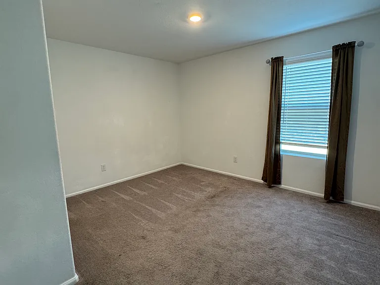 458 Maple Bend Ln — Photo 22