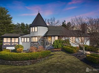 13 Eaglenest Rd, Colts Neck, NJ 07722