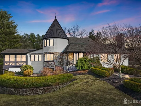 13 Eaglenest Rd, Colts Neck, NJ 07722