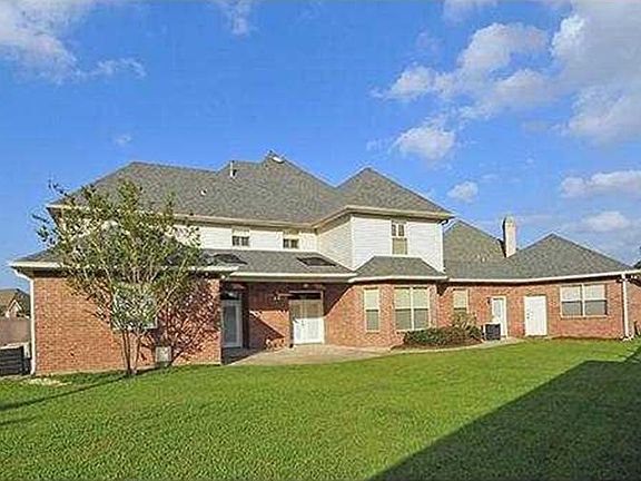 3rd image of 22 Feliciana Ct