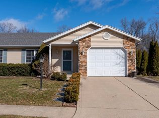 1934 Autumn Ridge Ln, Elkhart, IN 46514