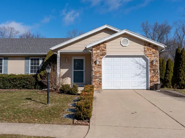 1934 Autumn Ridge Ln, Elkhart, IN 46514