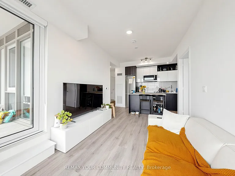 70 Princess St #2404 — Photo 8
