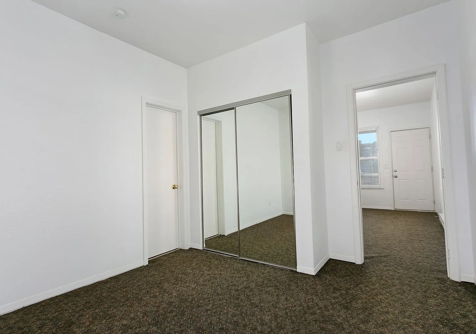5413 South Puget Sound Avenue — Photo 1