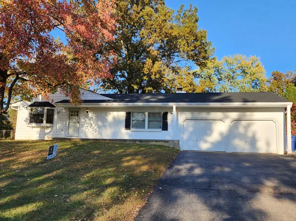 1000 Barberry Ln, Columbus, OH 43213