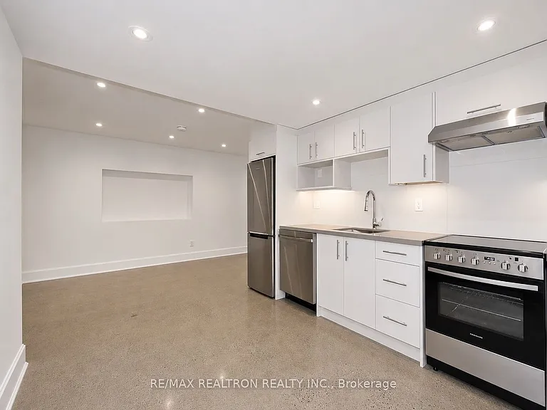230 Boon Ave #2 — Photo 8