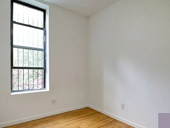 4th image of 36 Cooper St APT 3B