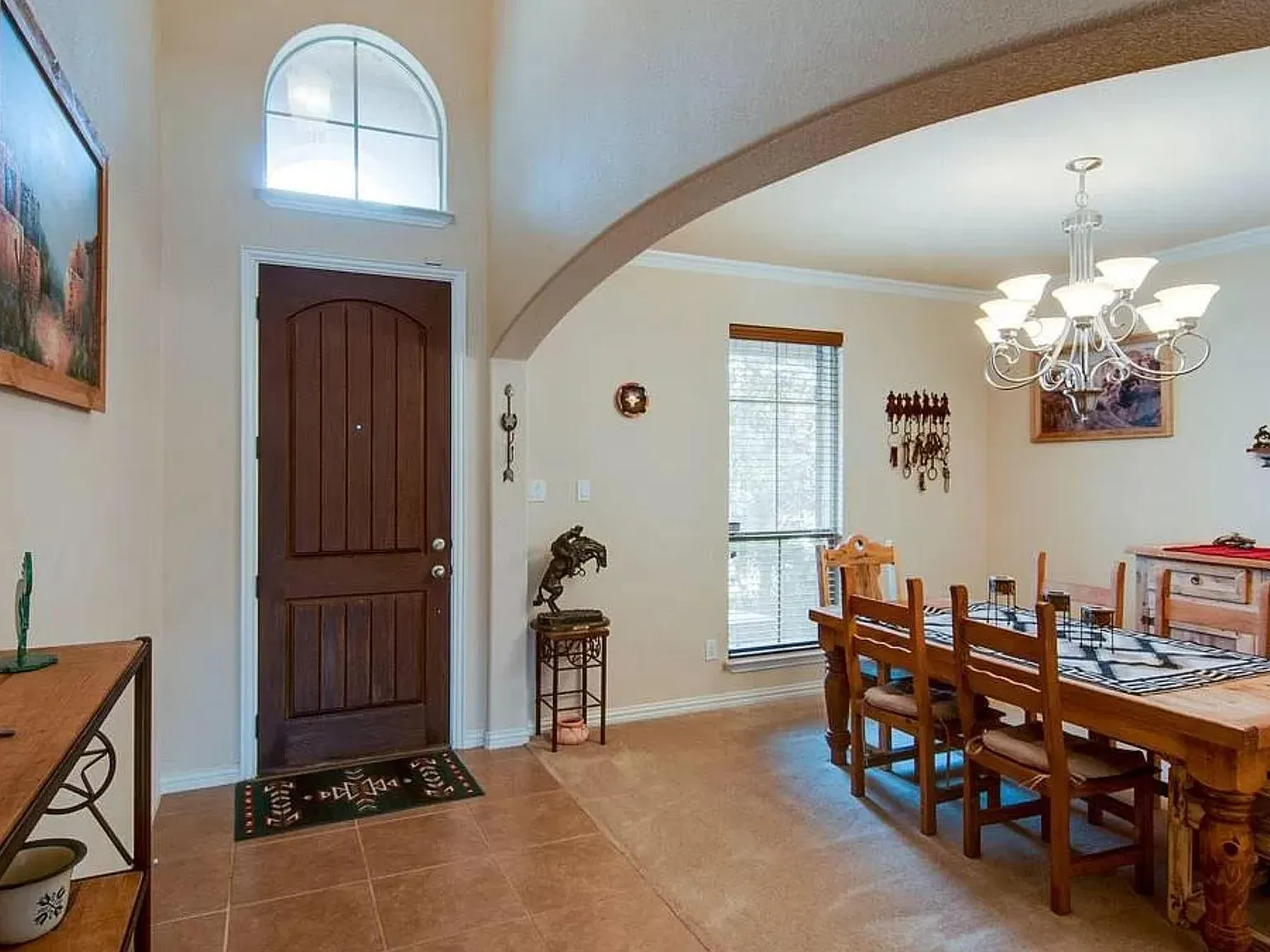 4 bed, 2.5 bath, 3086 sqft, $2,950 — Photo 4