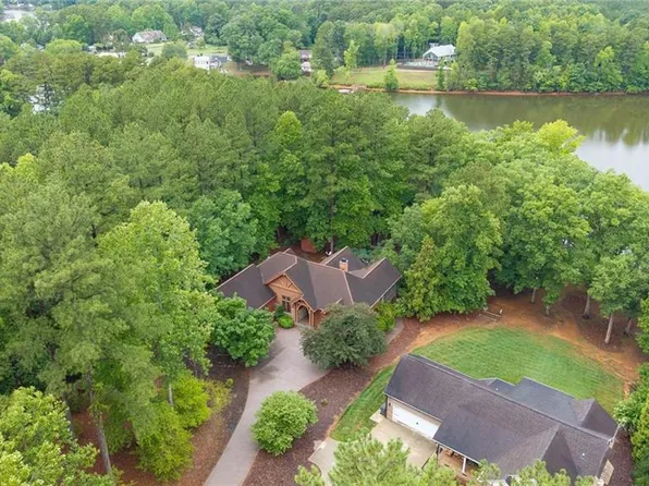 621 Crystal Bay Dr, Denton, NC 27239