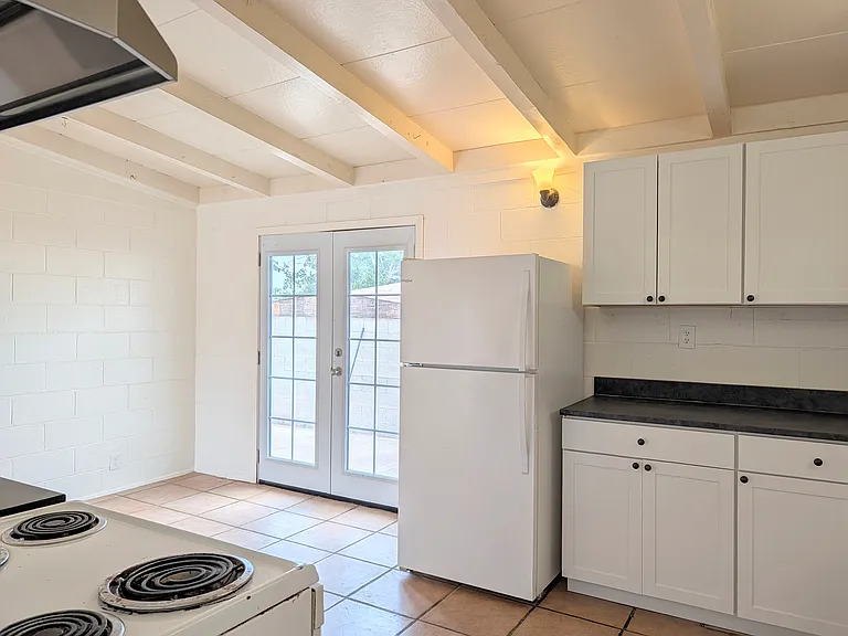 253 Carson Way — Photo 6