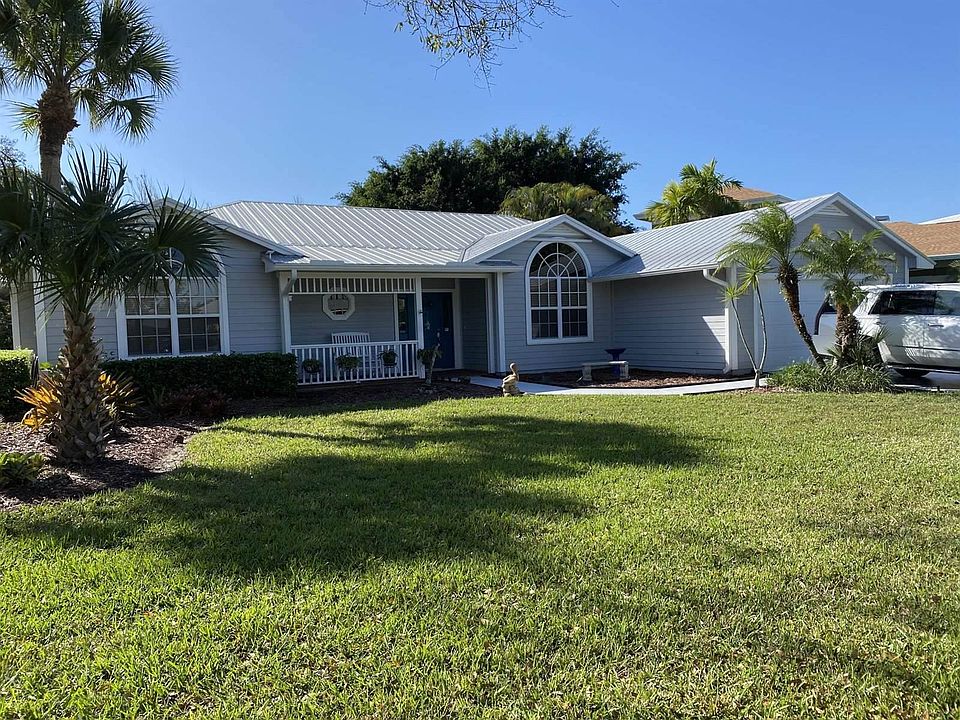 1st image of 1910 SW Oakwater Pointe