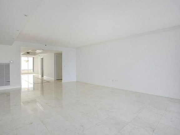 5th image of 789 Crandon Blvd APT 1204