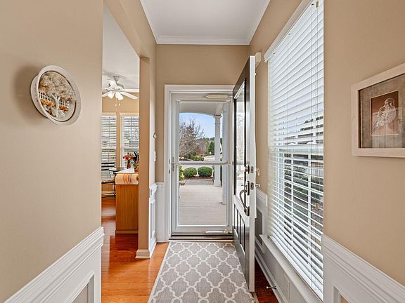 5th image of 717 Finnbar Dr