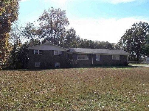1st image of 208 High Dr