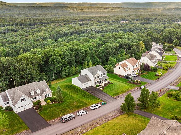 4th image of 487 Long Run Rd