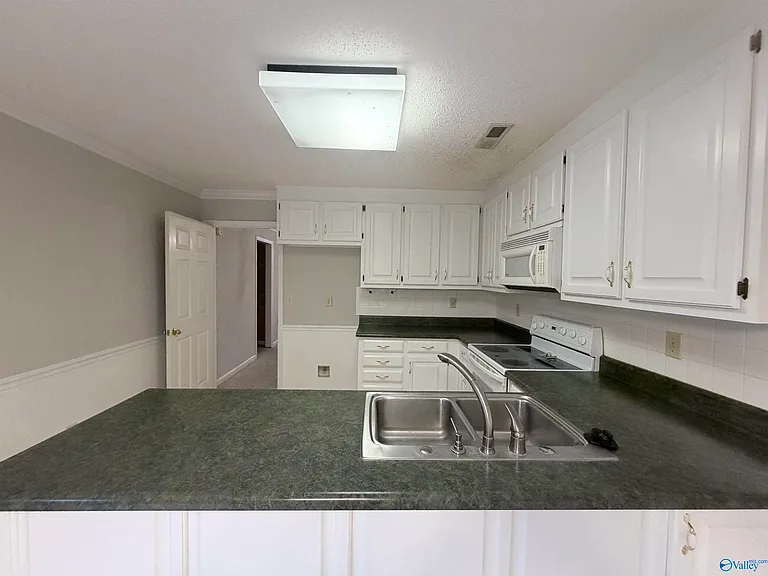 248 W Lake Cir — Photo 6