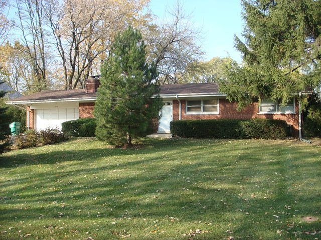 Nice front yard