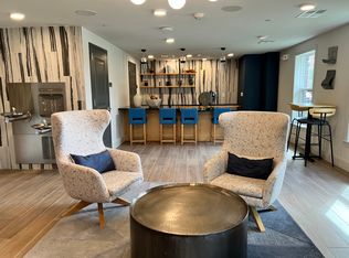 3927 Fair Ridge Dr, Fairfax, VA 22033