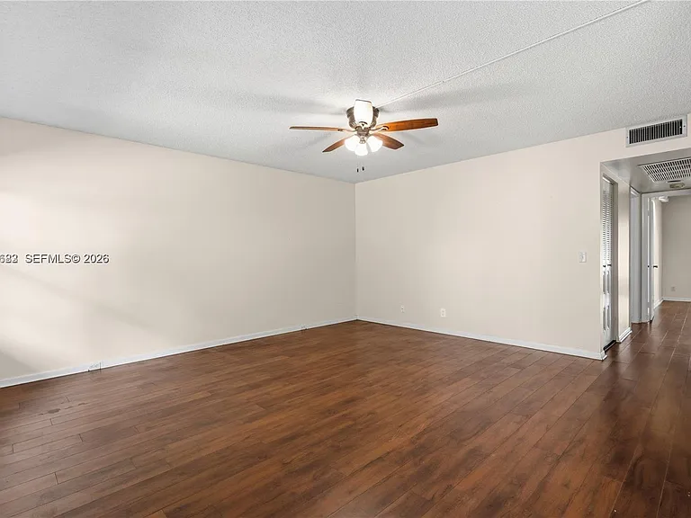 251 SW 132nd Way #117H — Photo 9