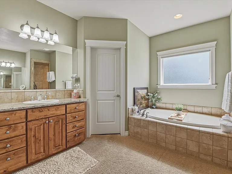 553 E Forest Ridge Dr — Photo 24