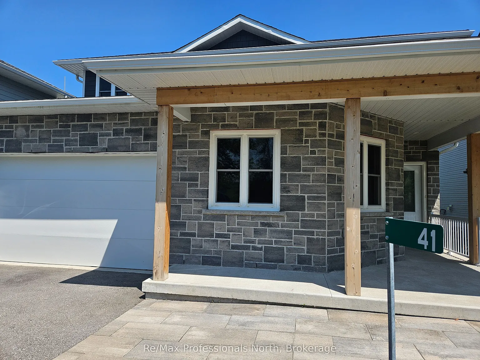 4 bed, $3,500 — Photo 1