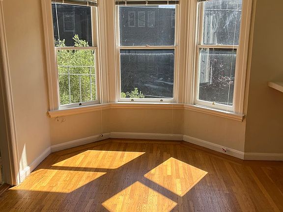 4th image of 1060 Cole St #7