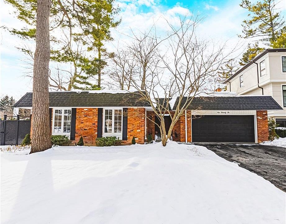 1st image of 176 Charnwood Dr