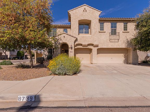 3rd image of 8739 N 182nd Ln