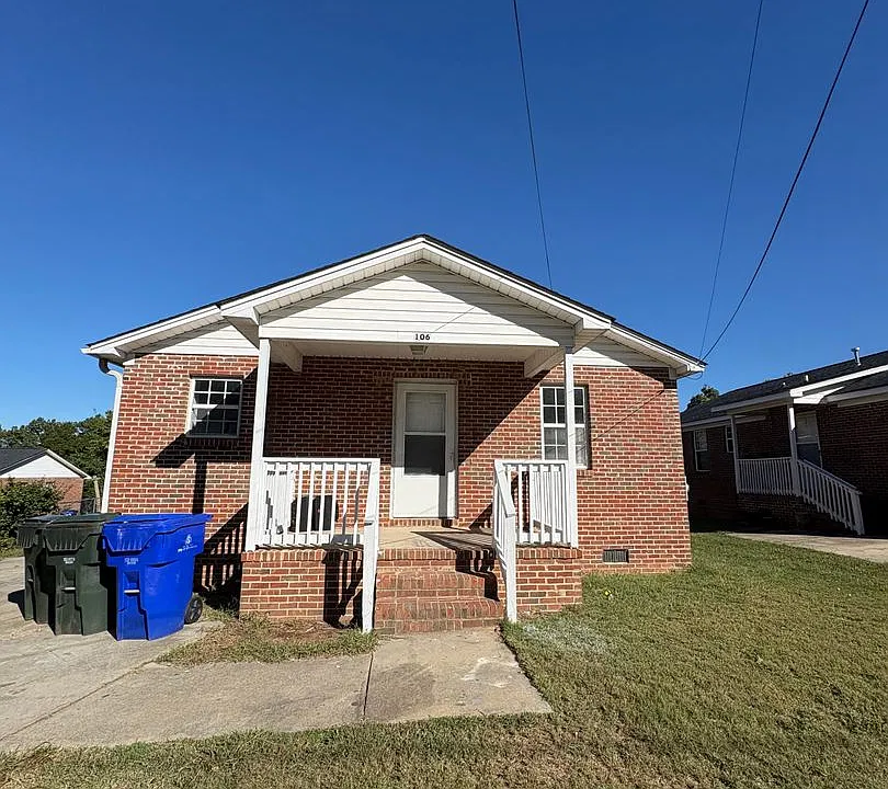 106 Bruce St