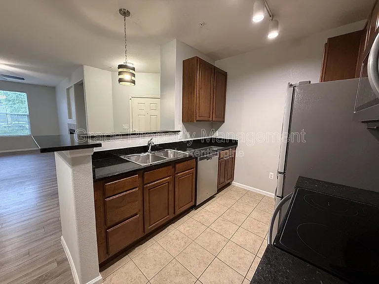 3035 Blue Sky Cir #10-105 — Photo 7