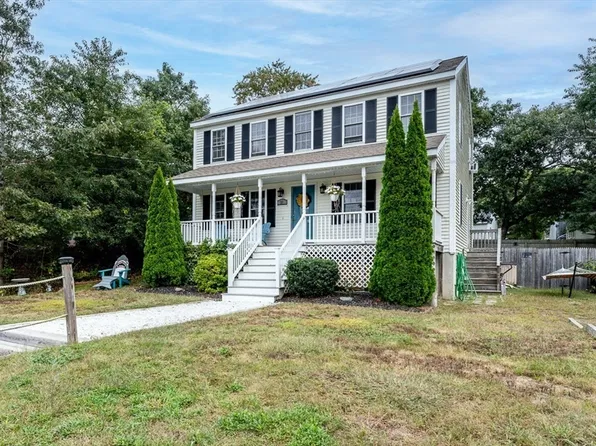 25 Shangri La Blvd, East Wareham, MA 02538