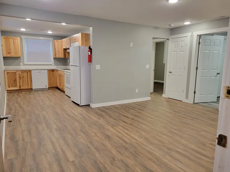 220 Church St — Photo 7