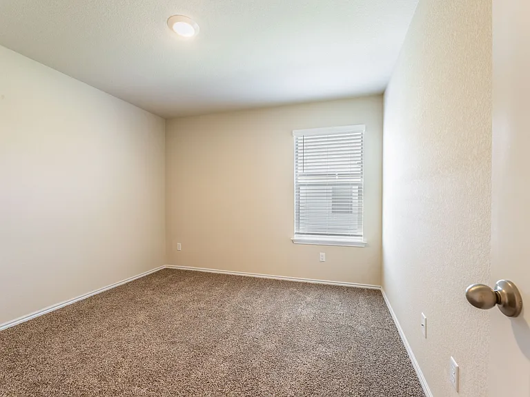 125 Break Ave — Photo 17