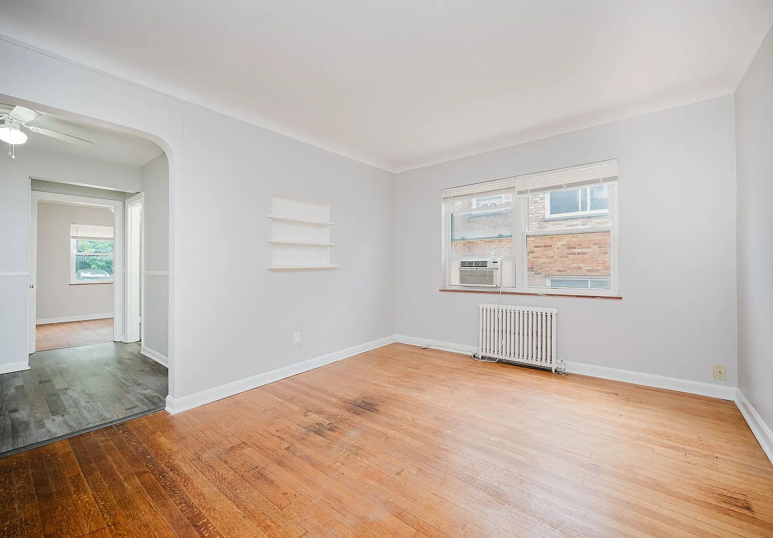 1 bed, 1.0 bath, 650 sqft, $1,100 — Photo 3